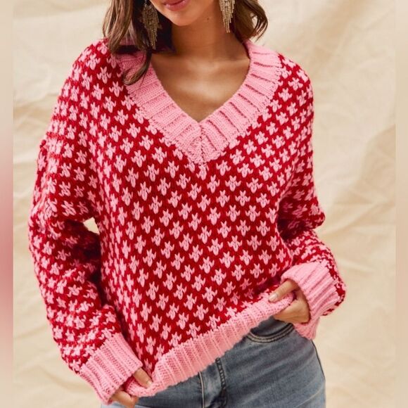 Stylish Red and Pink Houndstooth Like Women's Sweater sz Medium - Picture 12 of 14